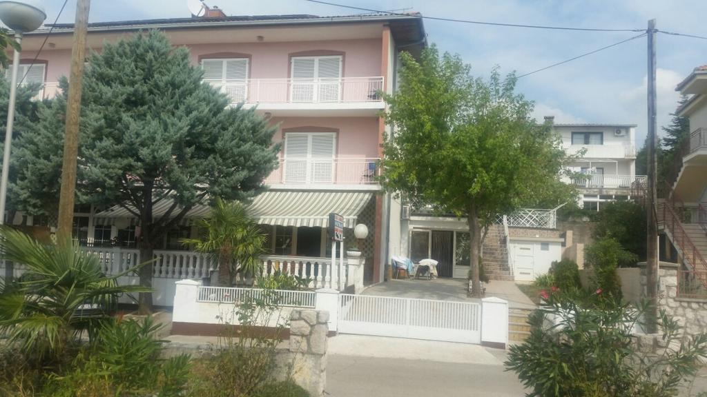 Apartmani Royal Zganec Crikvenica Exterior foto