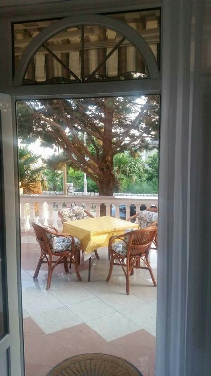 Apartmani Royal Zganec Crikvenica Exterior foto