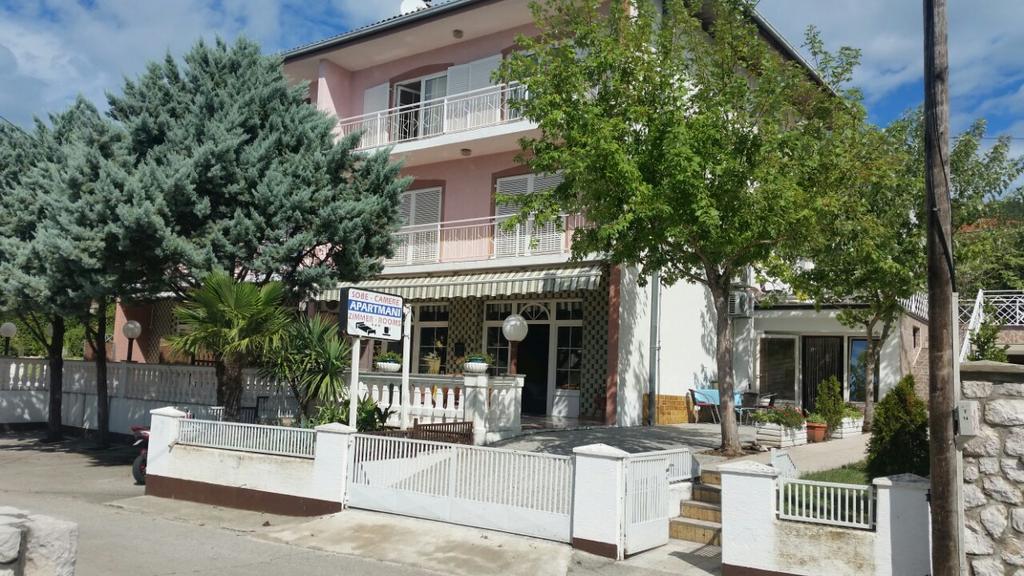 Apartmani Royal Zganec Crikvenica Exterior foto